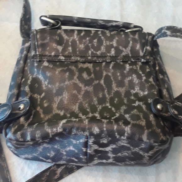 ***Cesca animal print crossbody bag - Picture 5 of 5